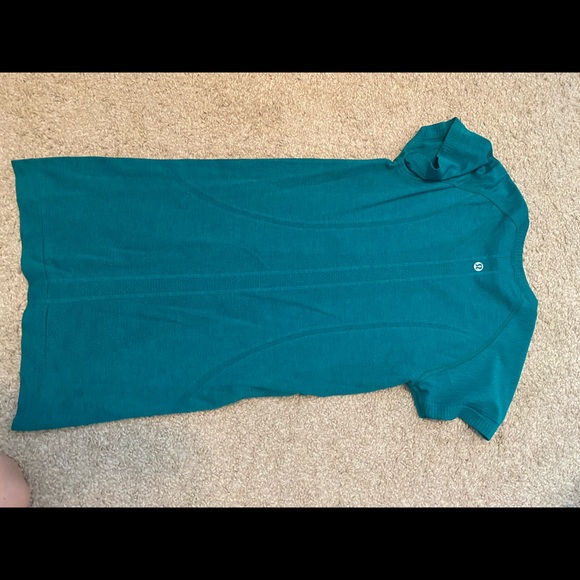 Teal lululemon shirt - Picture 1 of 2